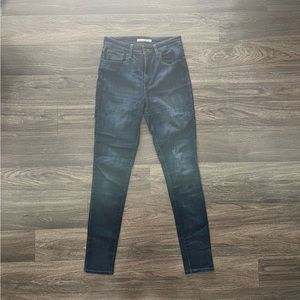 LEVIS women’s 721 high rise skinny medium blue wash W30 x L32 denim jeans